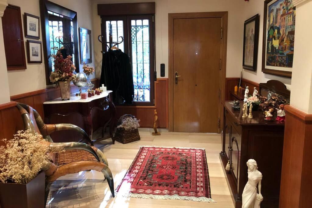 Casa En Granada Con Hermoso Jardin, Parking Calle المظهر الخارجي الصورة