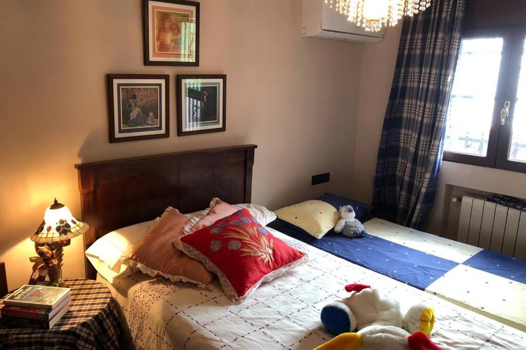 Casa En Granada Con Hermoso Jardin, Parking Calle المظهر الخارجي الصورة